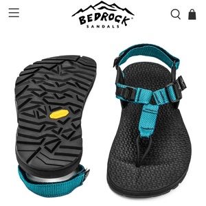 Bedrock Cairn Sandals size 8